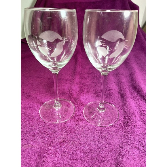 Set 2 Water Goblets in Hummingbird Vintage late 80s Frosted Stem 8 1/4" - Picture 3 of 6